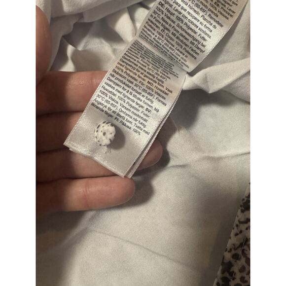 Seraphine Maternity And Nursing Blouse US 10 Snake print White Gray Zippers EUC - Picture 9 of 13